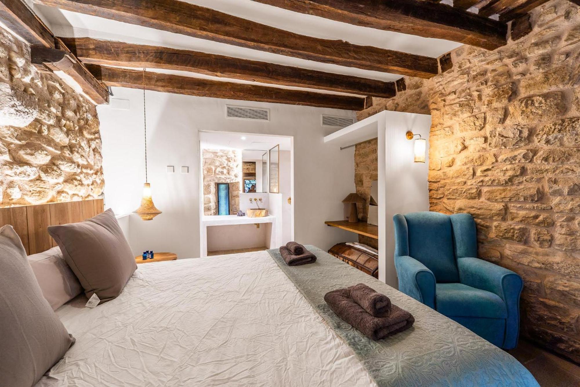 Sant Miquel de Campmajor Castell In Gironaヴィラ エクステリア 写真
