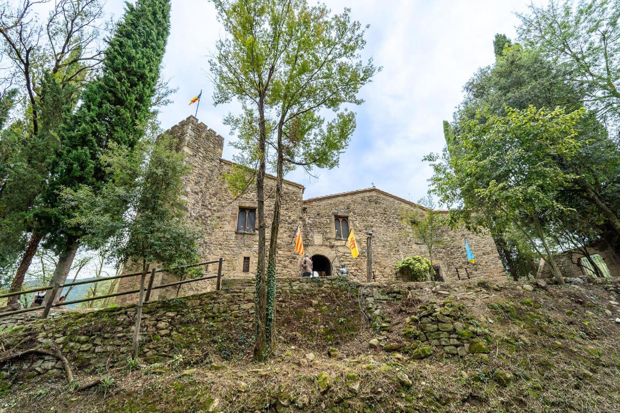 Sant Miquel de Campmajor Castell In Gironaヴィラ エクステリア 写真