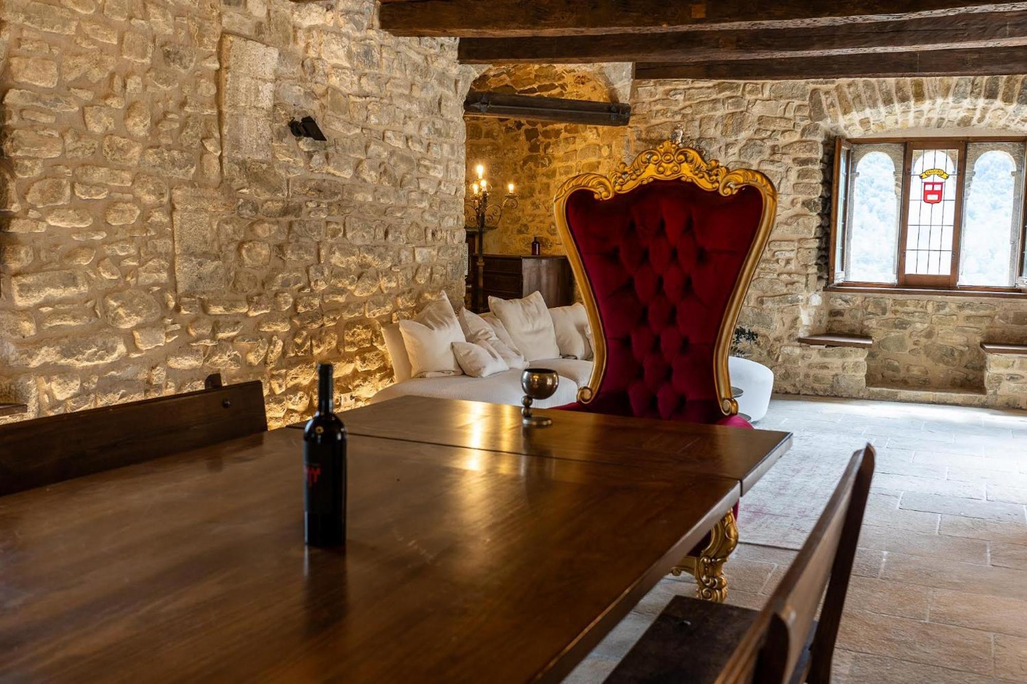 Sant Miquel de Campmajor Castell In Gironaヴィラ エクステリア 写真