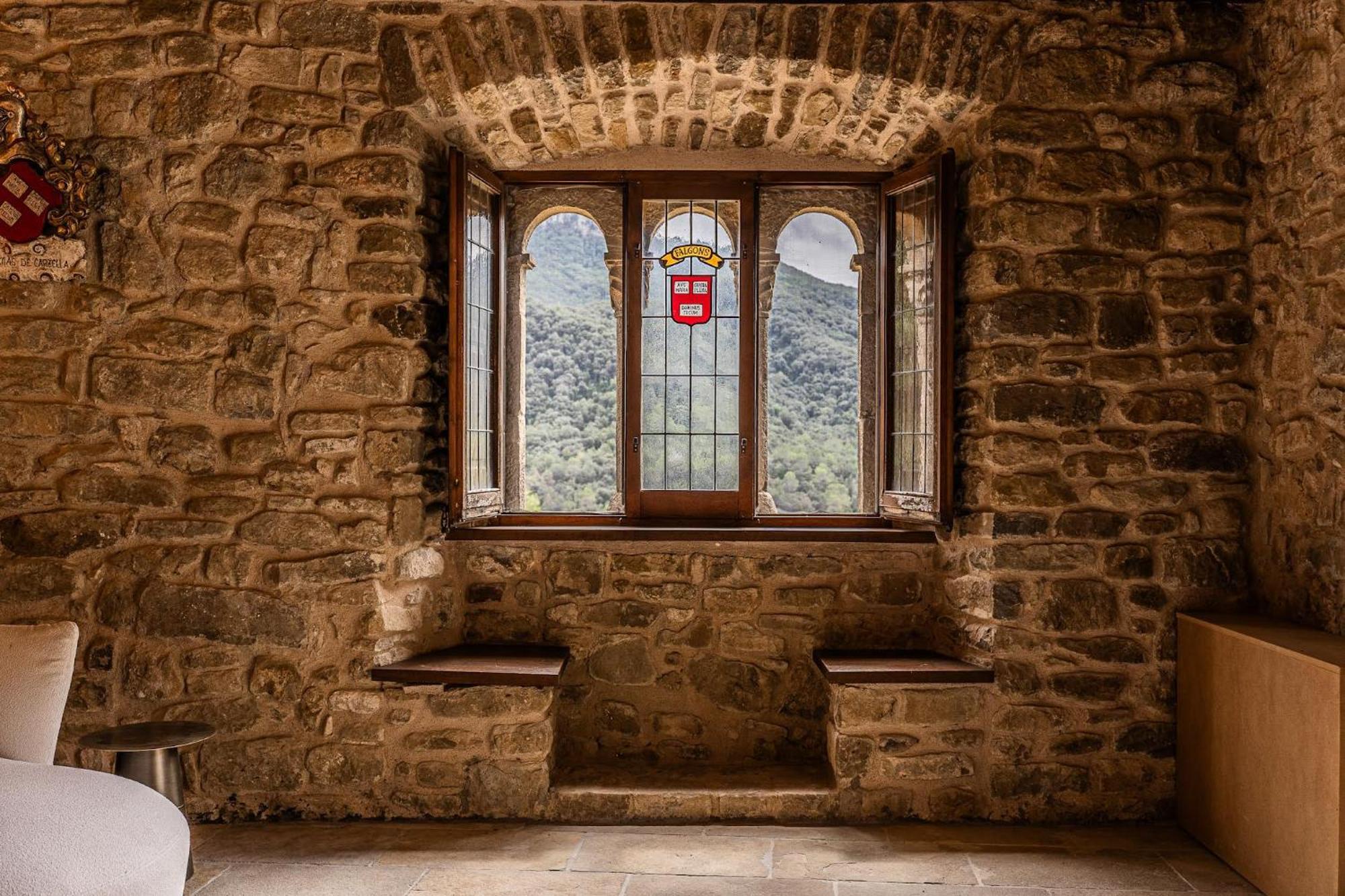 Sant Miquel de Campmajor Castell In Gironaヴィラ エクステリア 写真