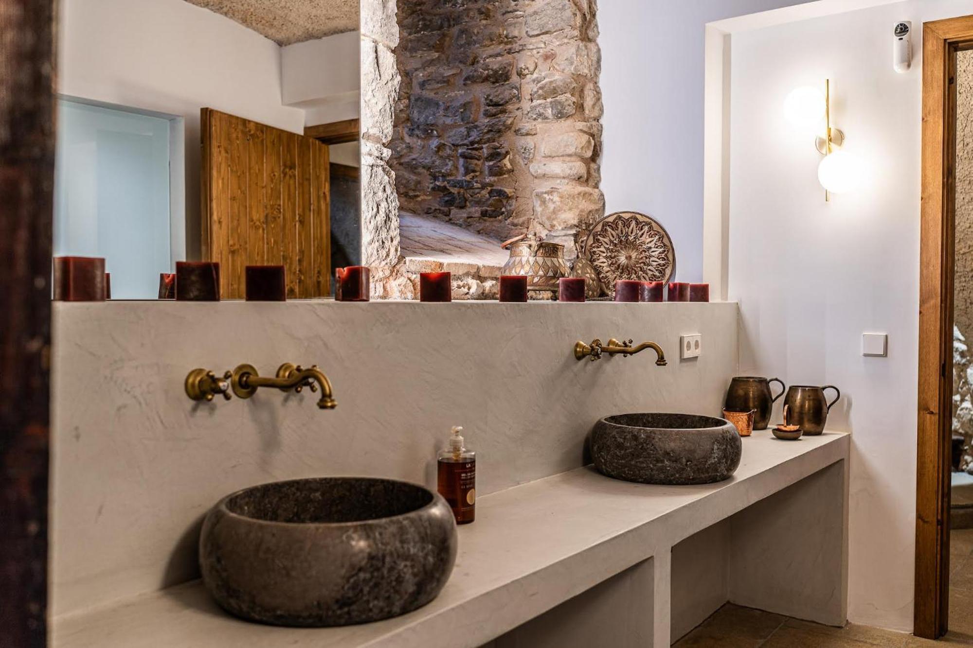 Sant Miquel de Campmajor Castell In Gironaヴィラ エクステリア 写真