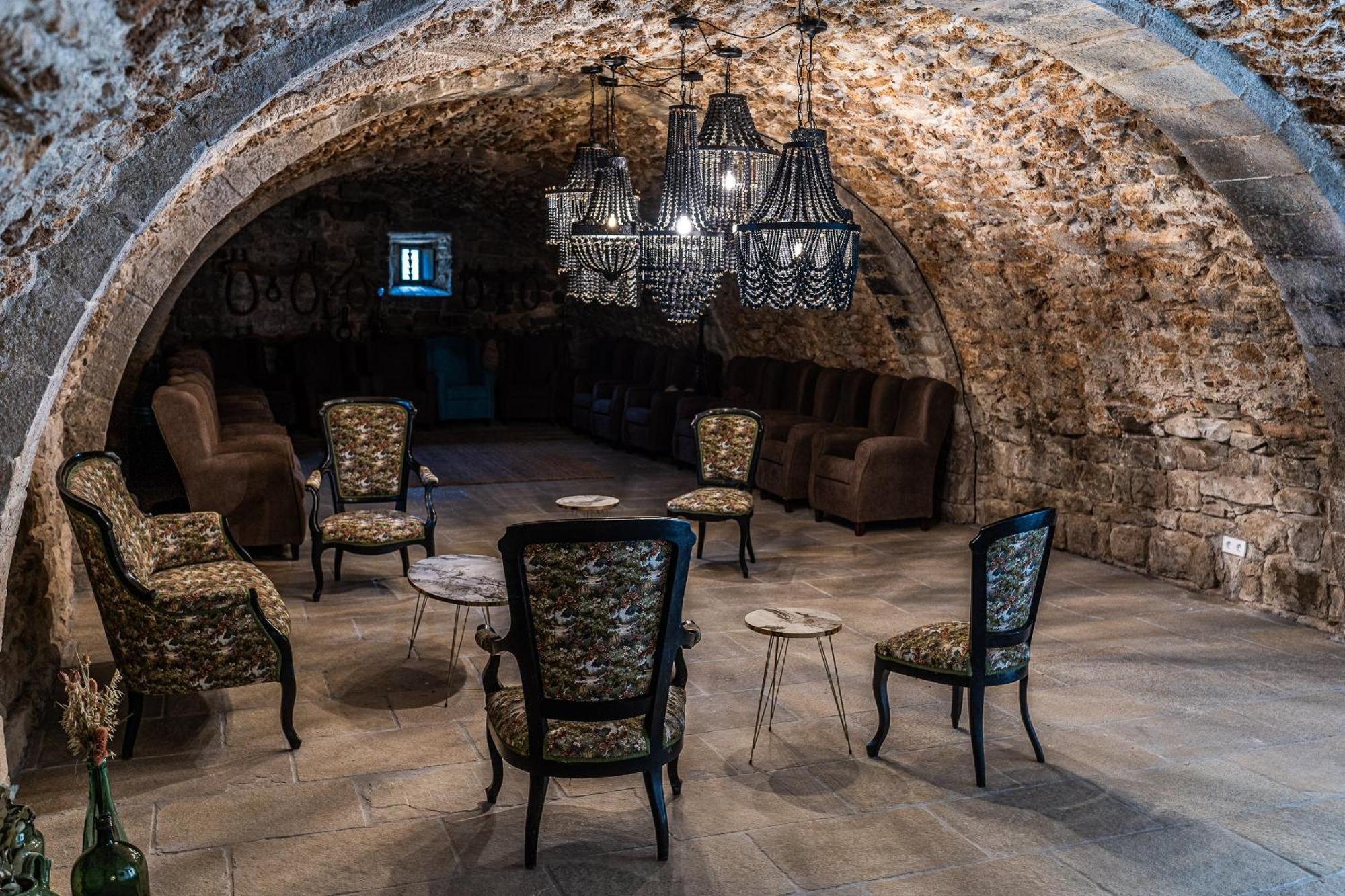 Sant Miquel de Campmajor Castell In Gironaヴィラ エクステリア 写真