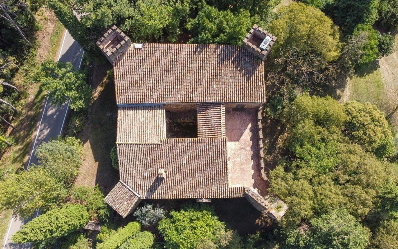 Sant Miquel de Campmajor Castell In Gironaヴィラ エクステリア 写真